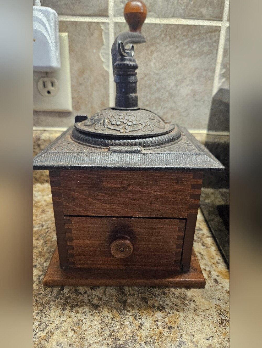 Vtg Cast Iron and Wood Vintage Coffee Bean Hand Grinder Dovetail